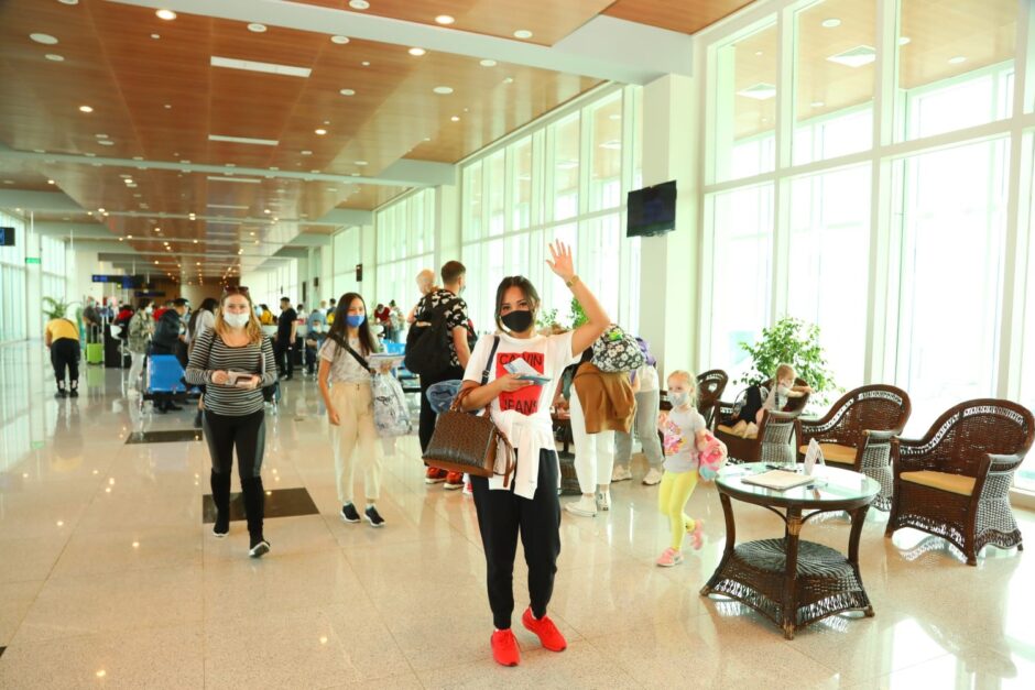 外国人旅行者受け入れ再開から約10,000人の旅行者がスリランカへ入国